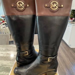 COPY - Michael Kors Black/Mocha Leather Stockard Boot in size 10M.